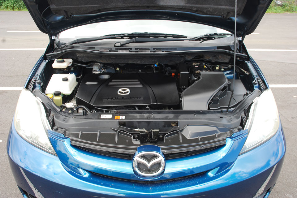 Mazda Premacy 2005 Engine