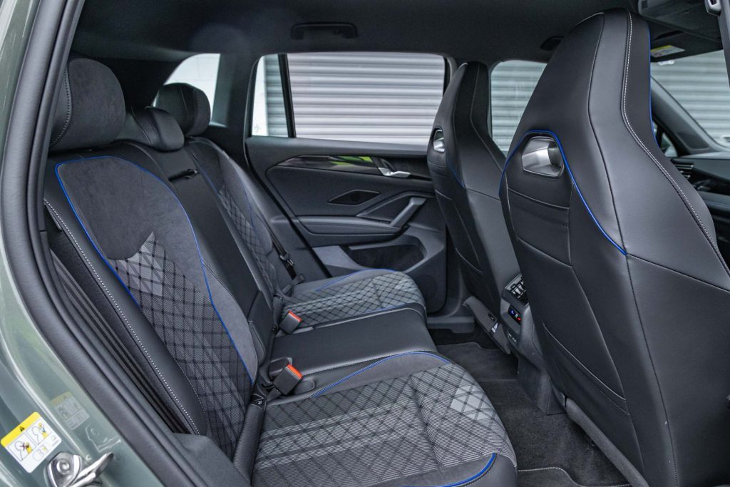 VW-Tiguan-R-rear-seat-space