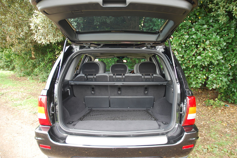 Jeep Grand Cherokee 2004 Boot