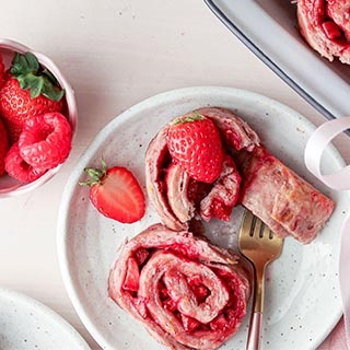 oat_milk_recipe_sliders-_320x320_0001_2021_SoGood_Oat_Berry_Brekkie_Scrolls2.jpg