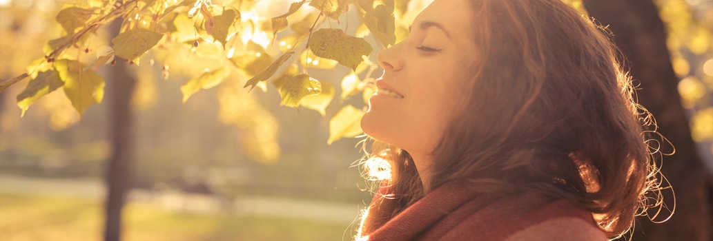 Woman 1180x400px