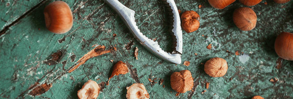 Daily handful of nuts can keep your heart healthy