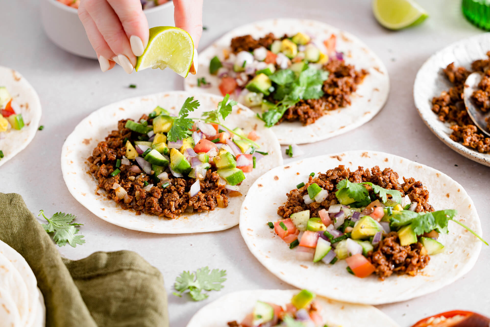 Savoury mince tacos with salsa
