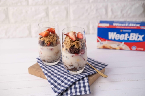 Parfait aux haricots mungo Weet-Bix