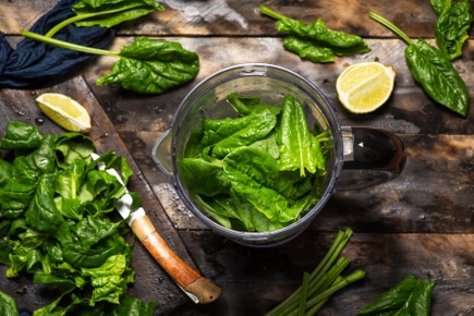 Smart Winter Pairings: A Dietitian’s 6 Budget-Friendly Food Duos That Unlock More Nutrients