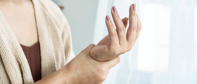 bi-menopausal-bone-loss-starts-earlier-than-we-think-1240x562.jpg