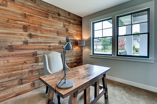 Using reclaimed wood in home decor
