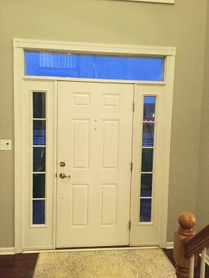 inside before image of vincentown home with new fiberglass entry door
