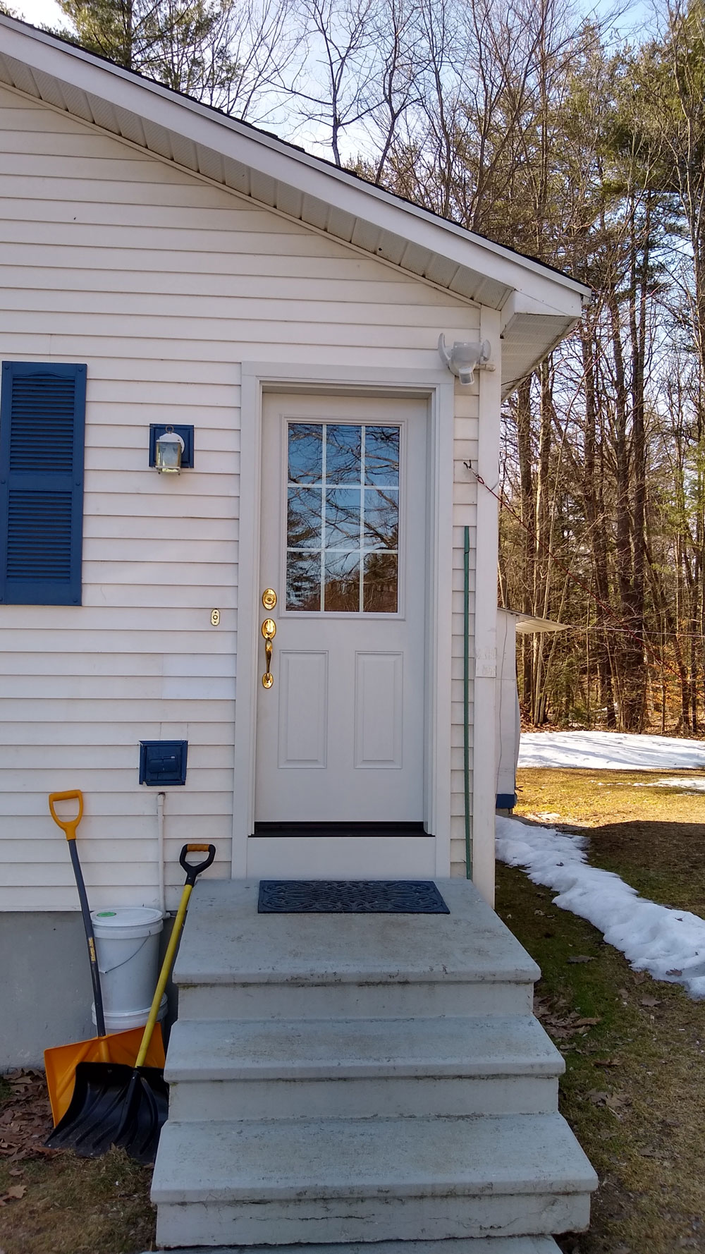 New fiberglass entry door on side of Northfield, MA, home