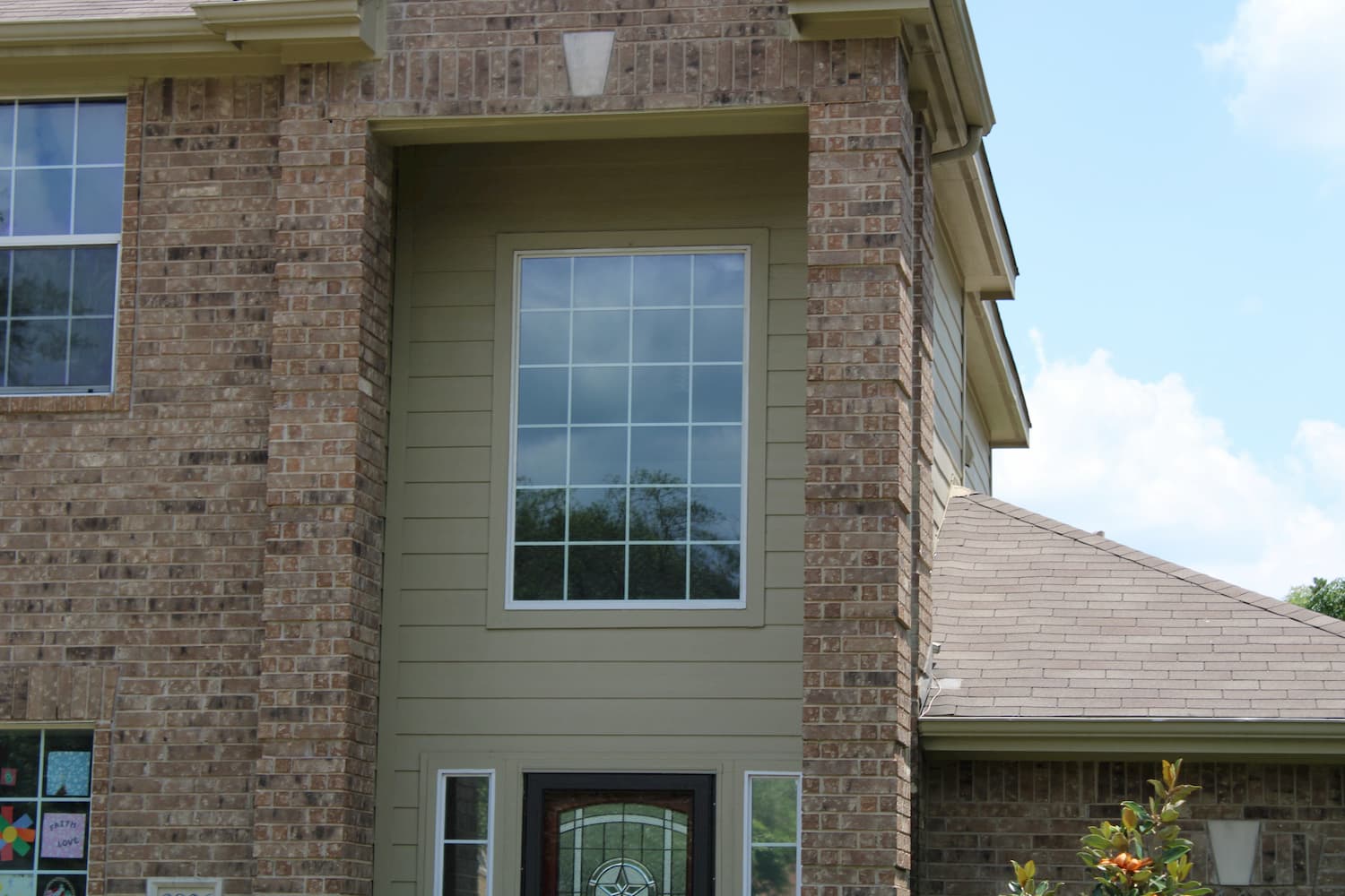 Replacement Pella 250 series windows for North Austin home