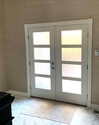 interior image of fiberglass entry door in montgomery county home