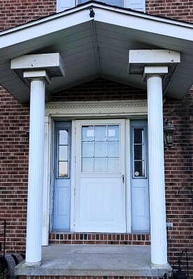 before image of pittsburgh home with new fiberglass entry door