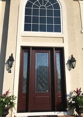 outside after image of vincentown home with new fiberglass entry door