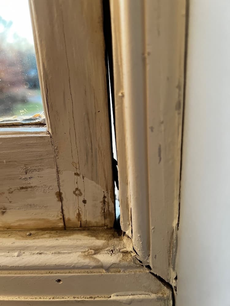 Damaged wood windows in Midlothian, VA, home