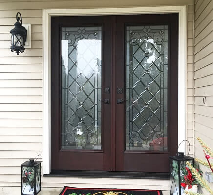 after image of mentor home with new fiberglass entry door