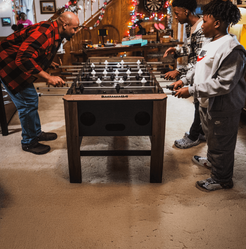 American Legend Windsor 56 in. Swivel Table