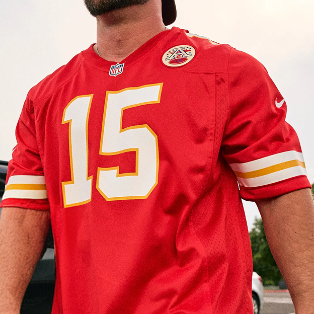 Back view of a red Kansas City Chiefs jersey featuring number 15.