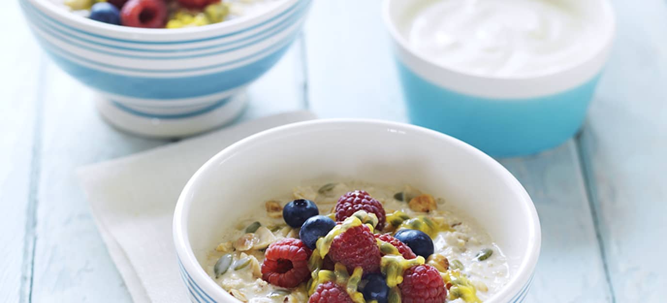 Berry bircher muesli
