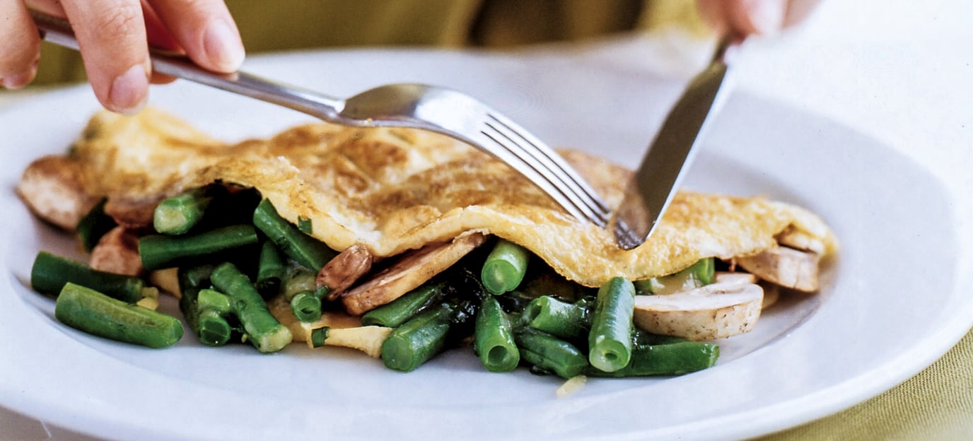 Green bean and mushroom omelette
