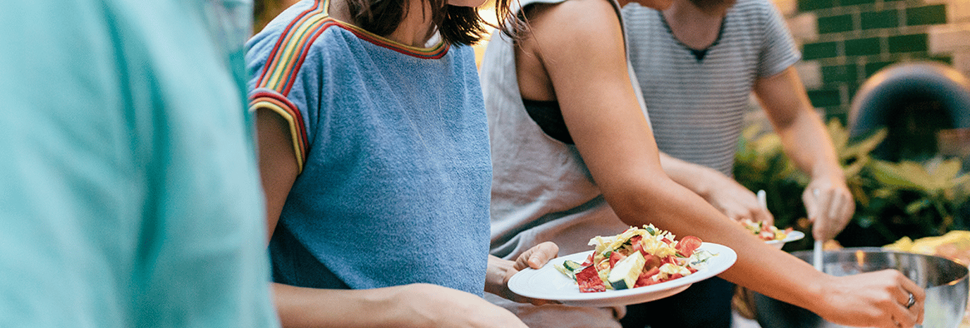 A dietitian’s tips for staying healthy(ish) over Christmas