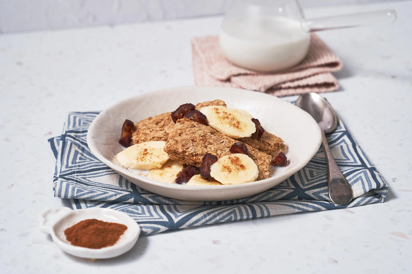 Weet-Bix™ banana and date bowl