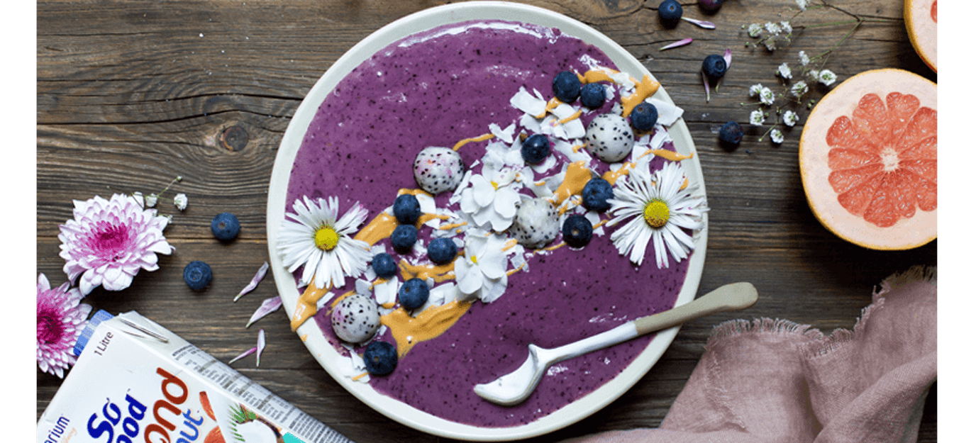 Blueberry buckwheat smoothie bowl