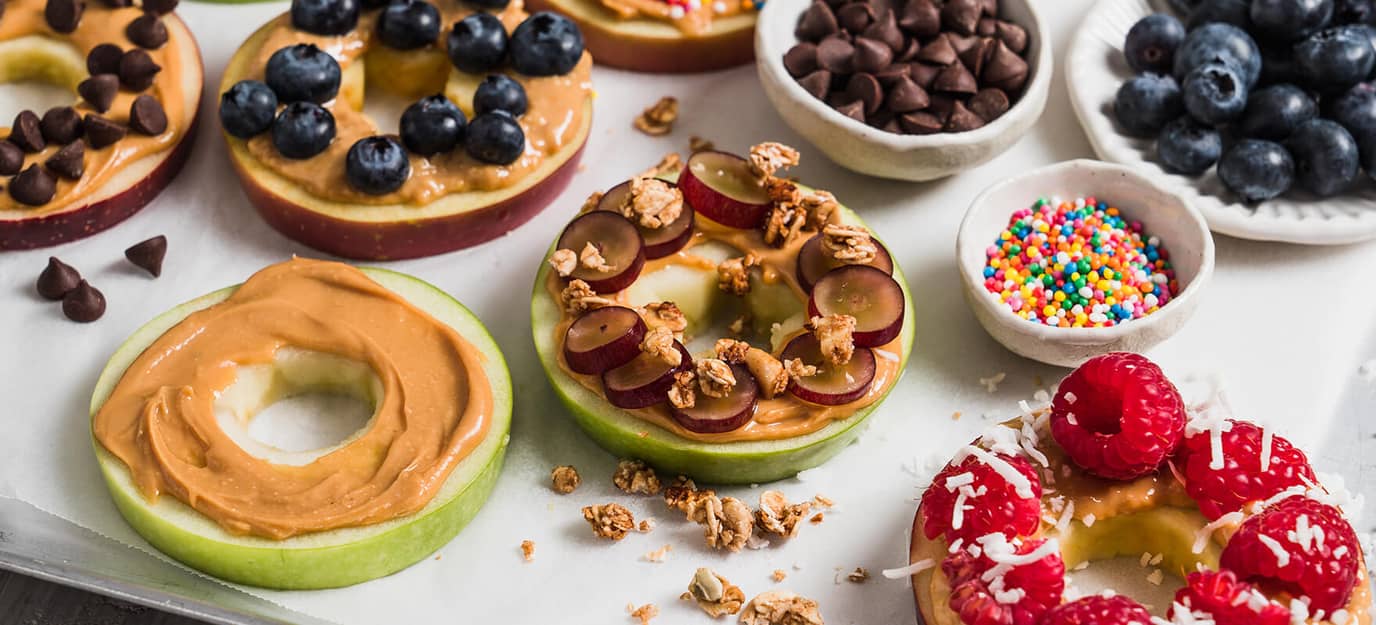 Apple peanut butter 'donuts’