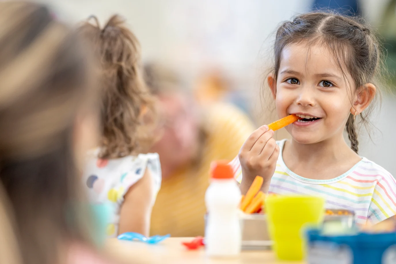 7 Dietitian tips for feeding kids on a budget  