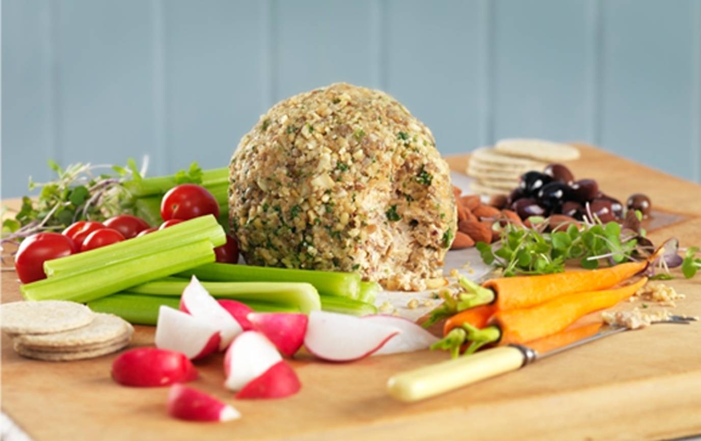 Marmite™ cheese ball