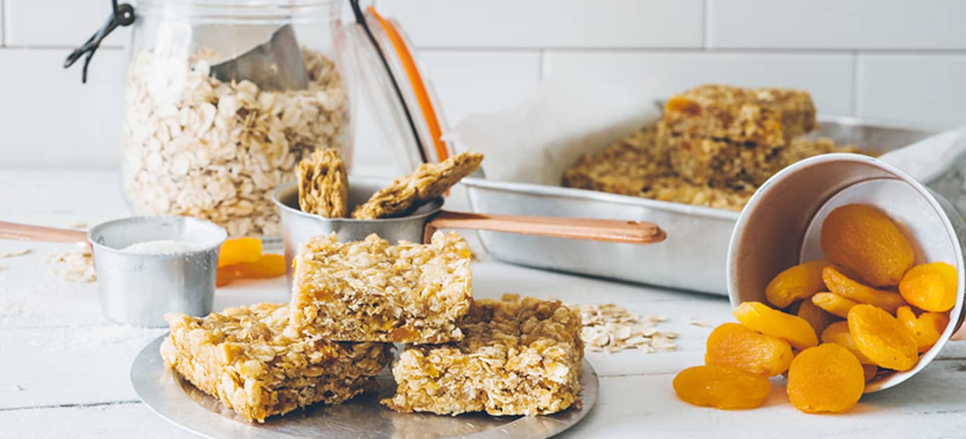 Weet-Bix™ and apricot bar