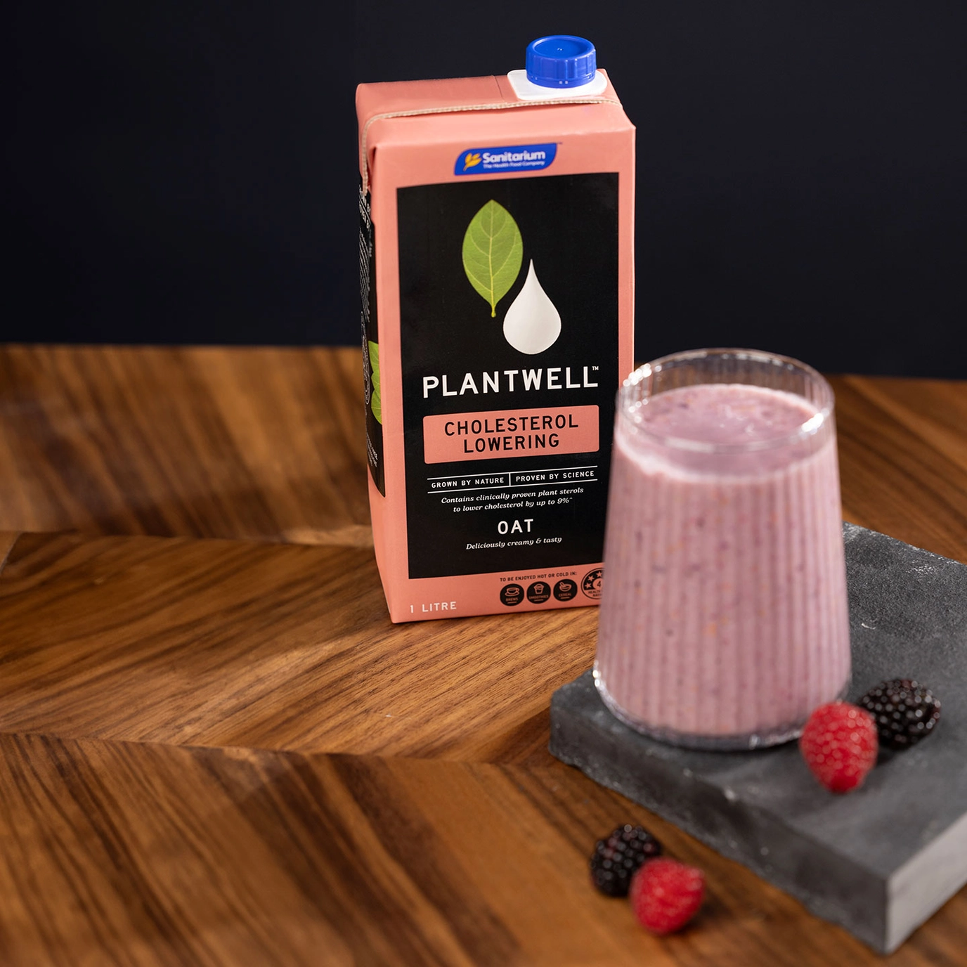 Plantwell Oat Milk and berry smoothie