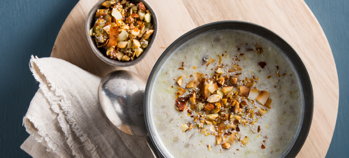 Potato soup with orange and almond crumb Potato soup with orange and almond crumb