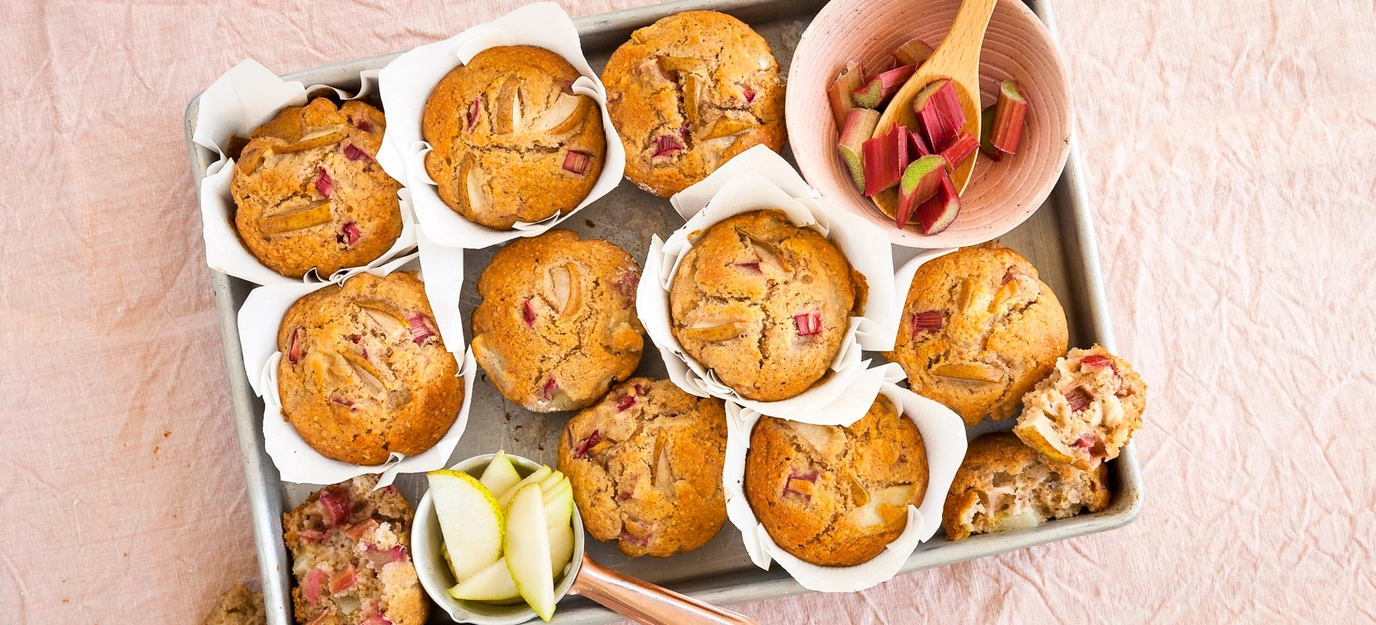 Pear and rhubarb muffins Pear and rhubarb muffins