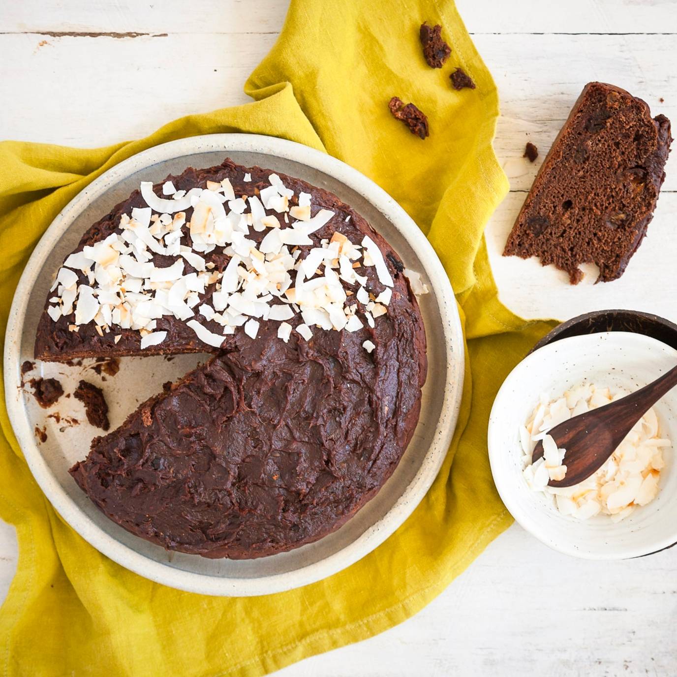 Chocolate date cake