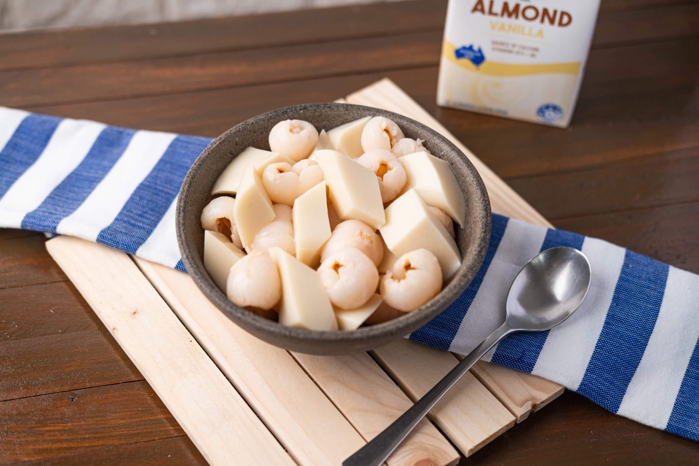 Lychee Almond Jelly