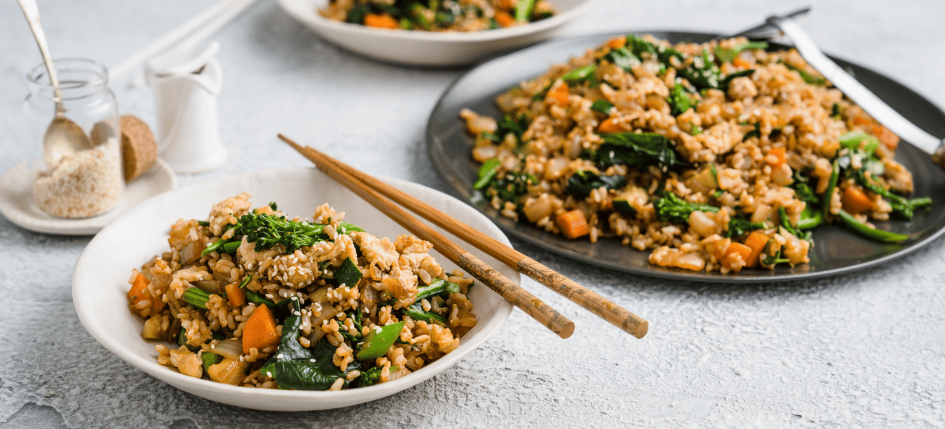 Stir-fried brown rice and vegetables