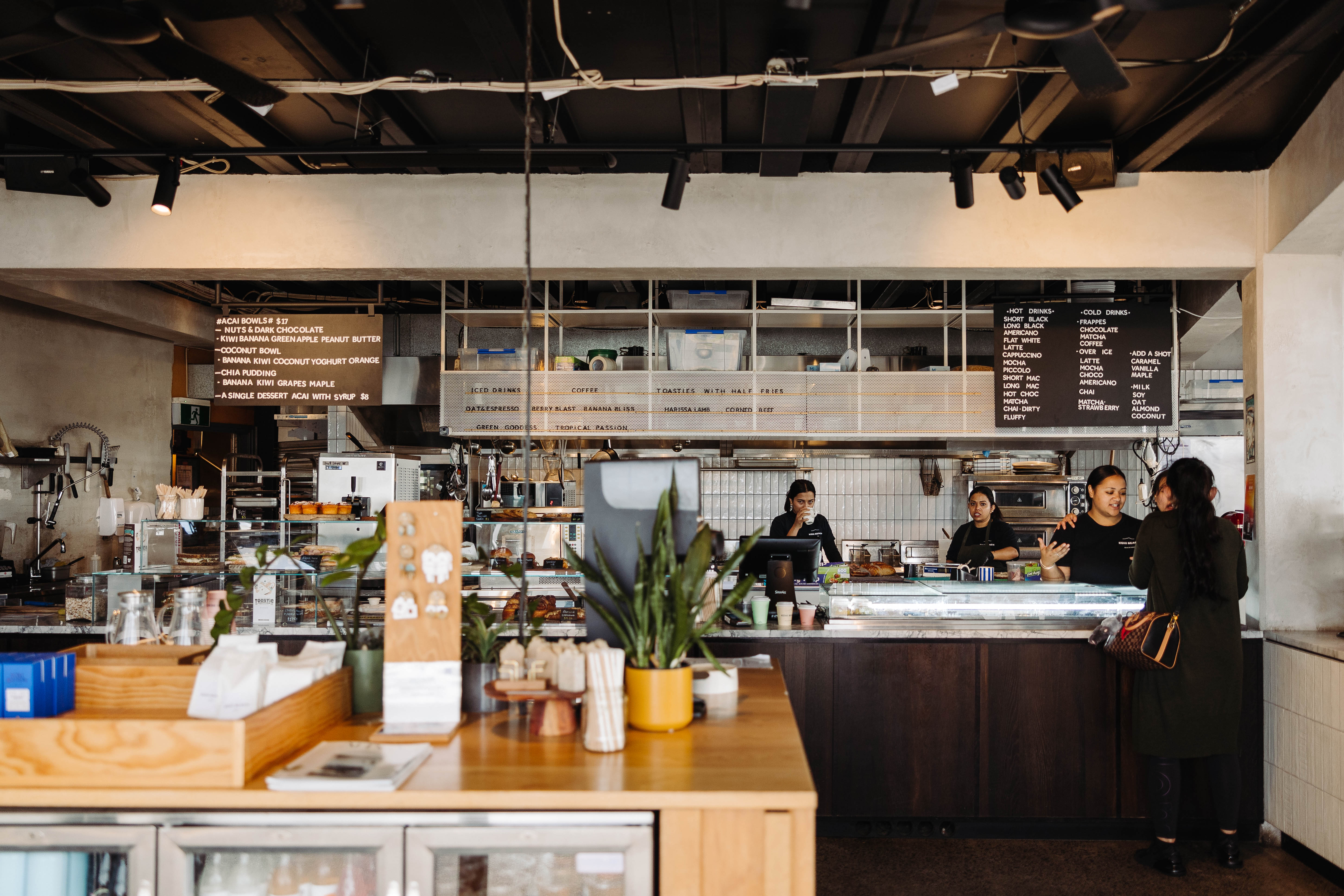 https://images.contentstack.io/v3/assets/blt9777ffe07a3470fa/blt9ac82314b5ad99f2/68dddd06b0493a7065ccceca/ADC_KohiBeachCafe_Starred-7.jpg