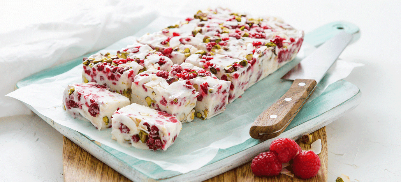 Raspberry & pistachio dessert bars
