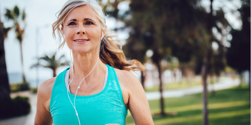 https://images.contentstack.io/v3/assets/blt9777ffe07a3470fa/bltb6feedd62d2922be/6738734f4ea65e027f190ded/active-running-outdoors-(1).jpg