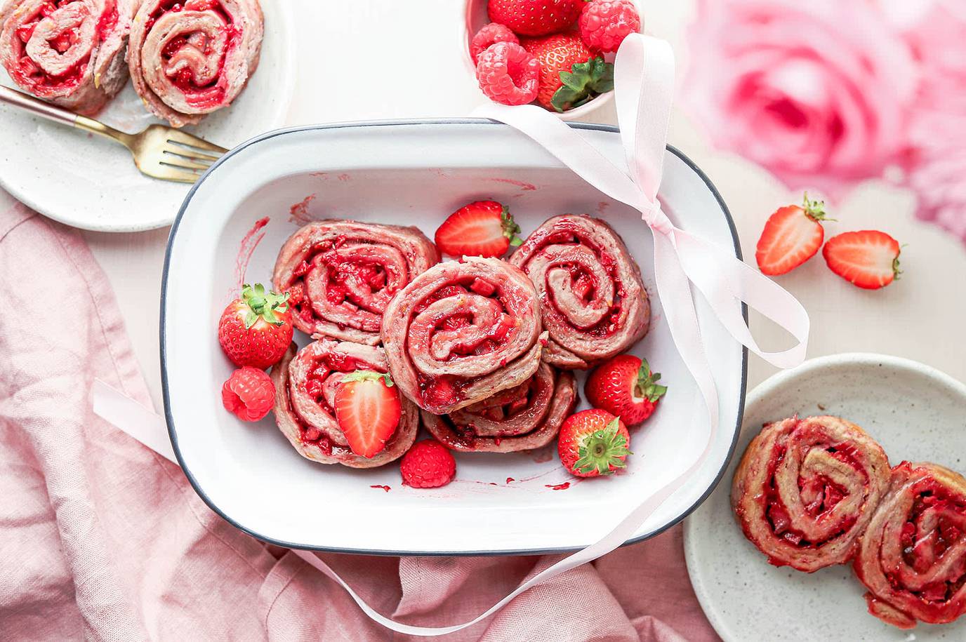 Berry brekkie scrolls