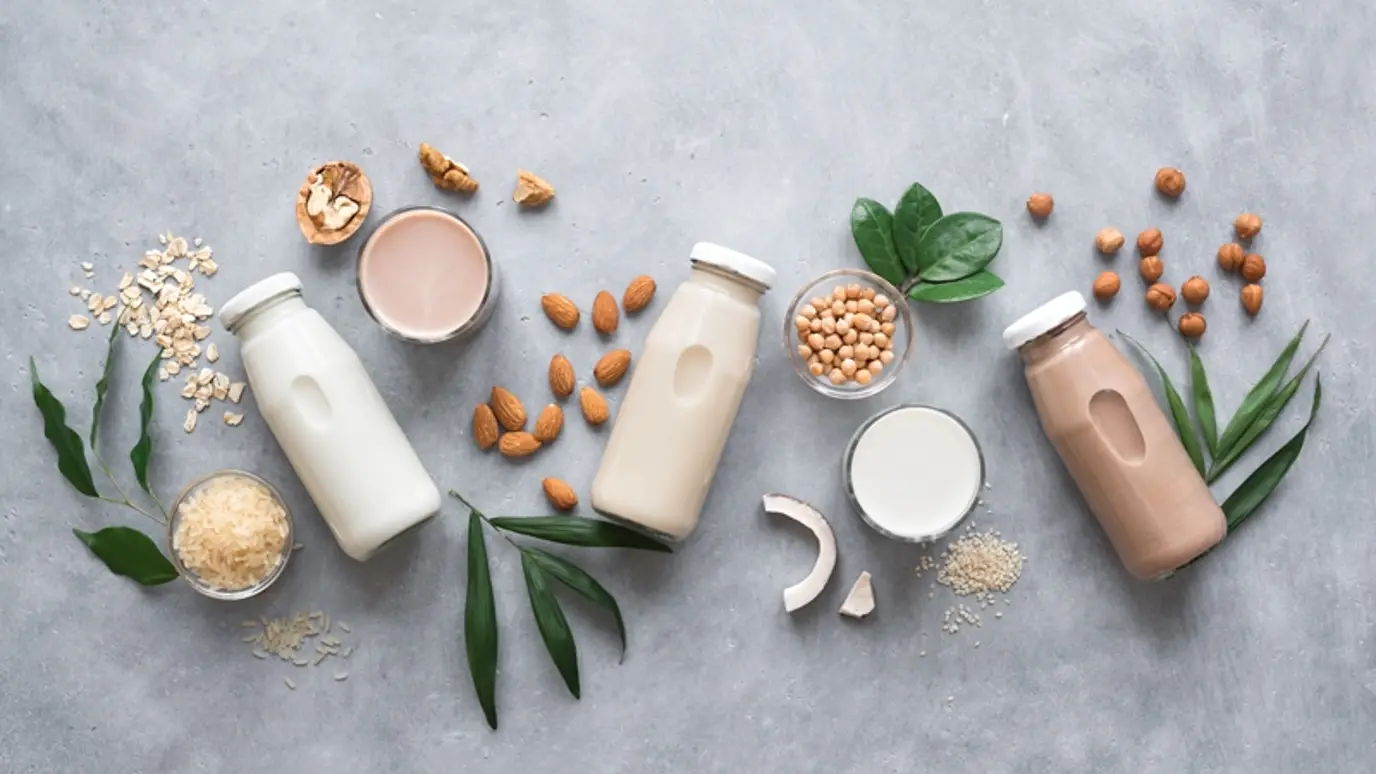 Can you give soy, oat or almond milk to children?