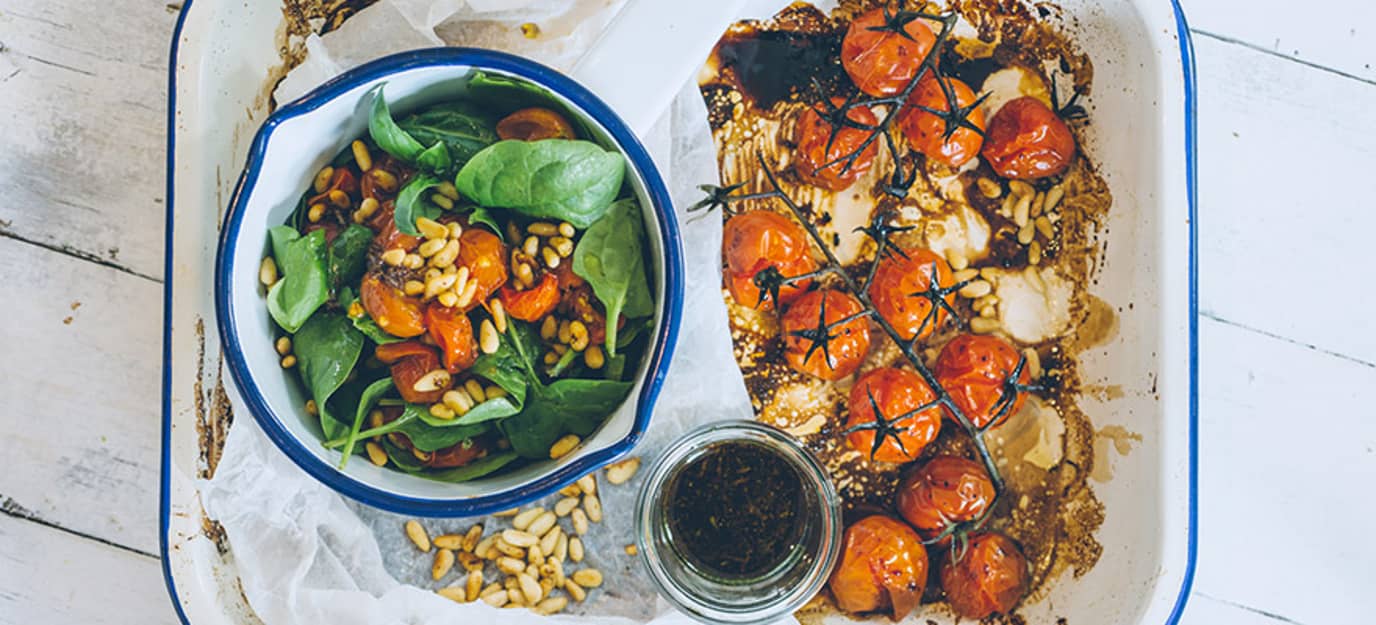 Pesto and baby spinach salad