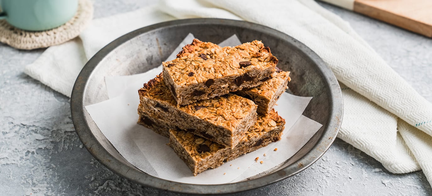 Peanut butter muesli bars