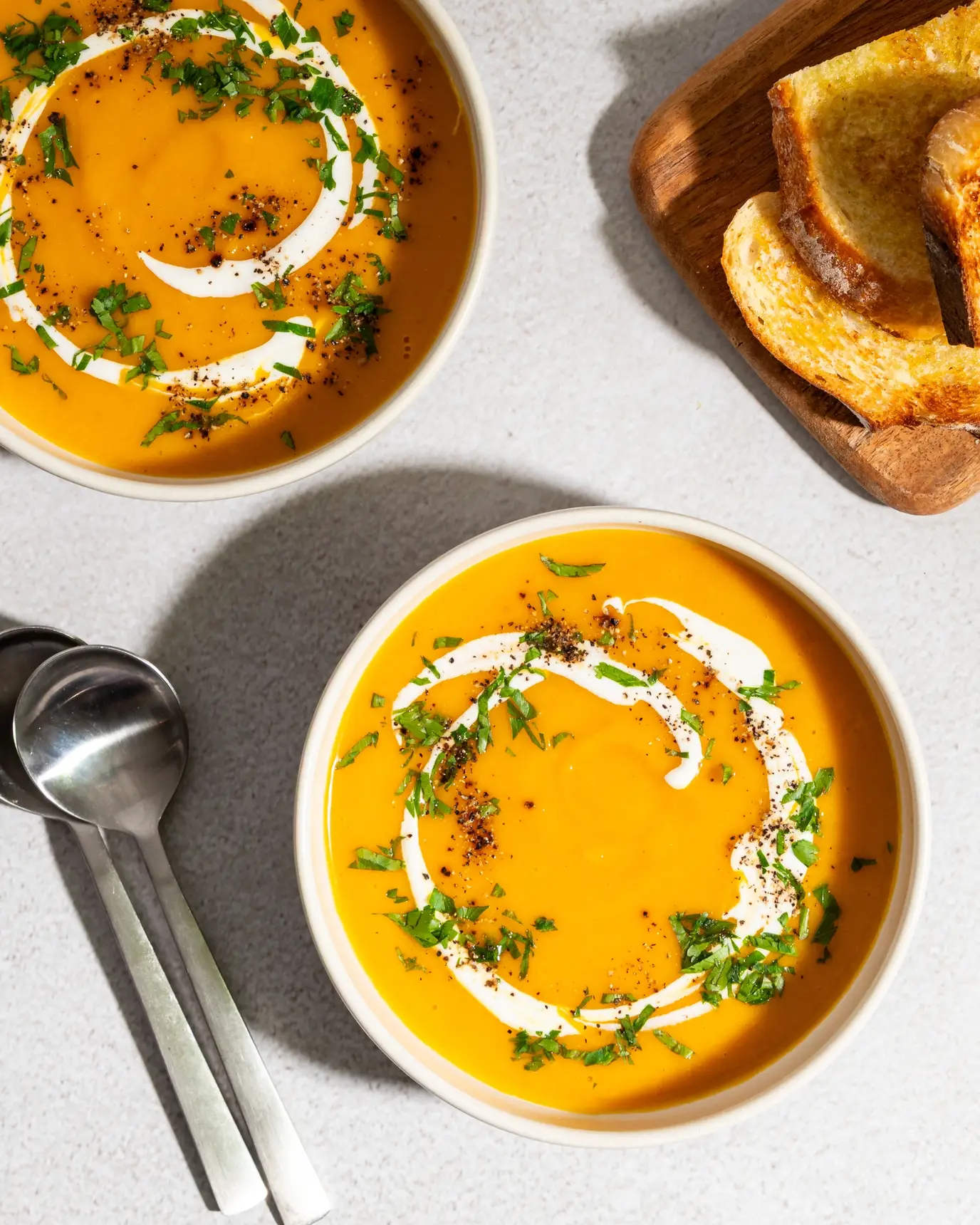 Creamy pumpkin & carrot soup