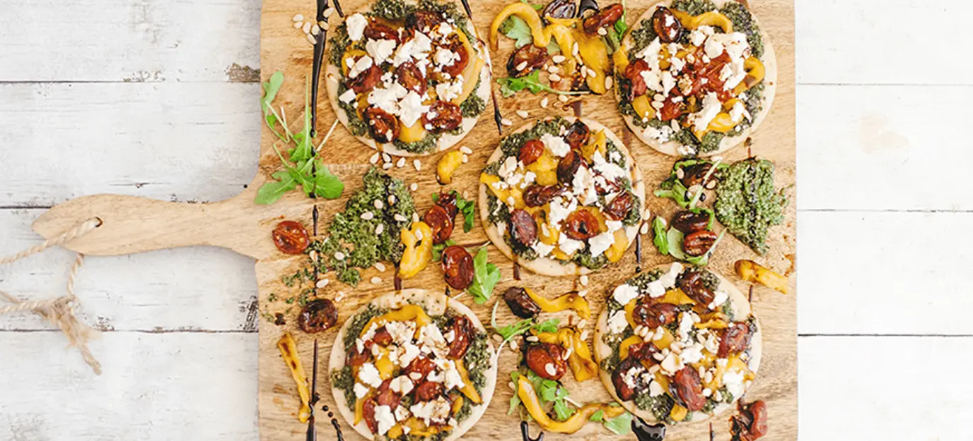 Roasted vegetable pesto pizzetta