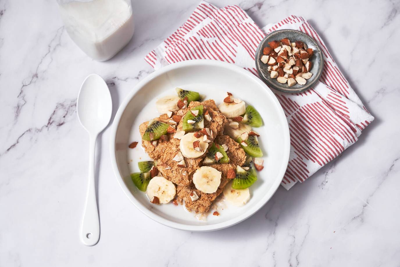 Weet-Bix™ with banana, kiwifruit and almonds