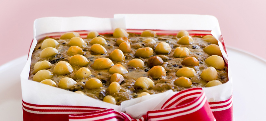 Macadamia Christmas cake - Sanitarium