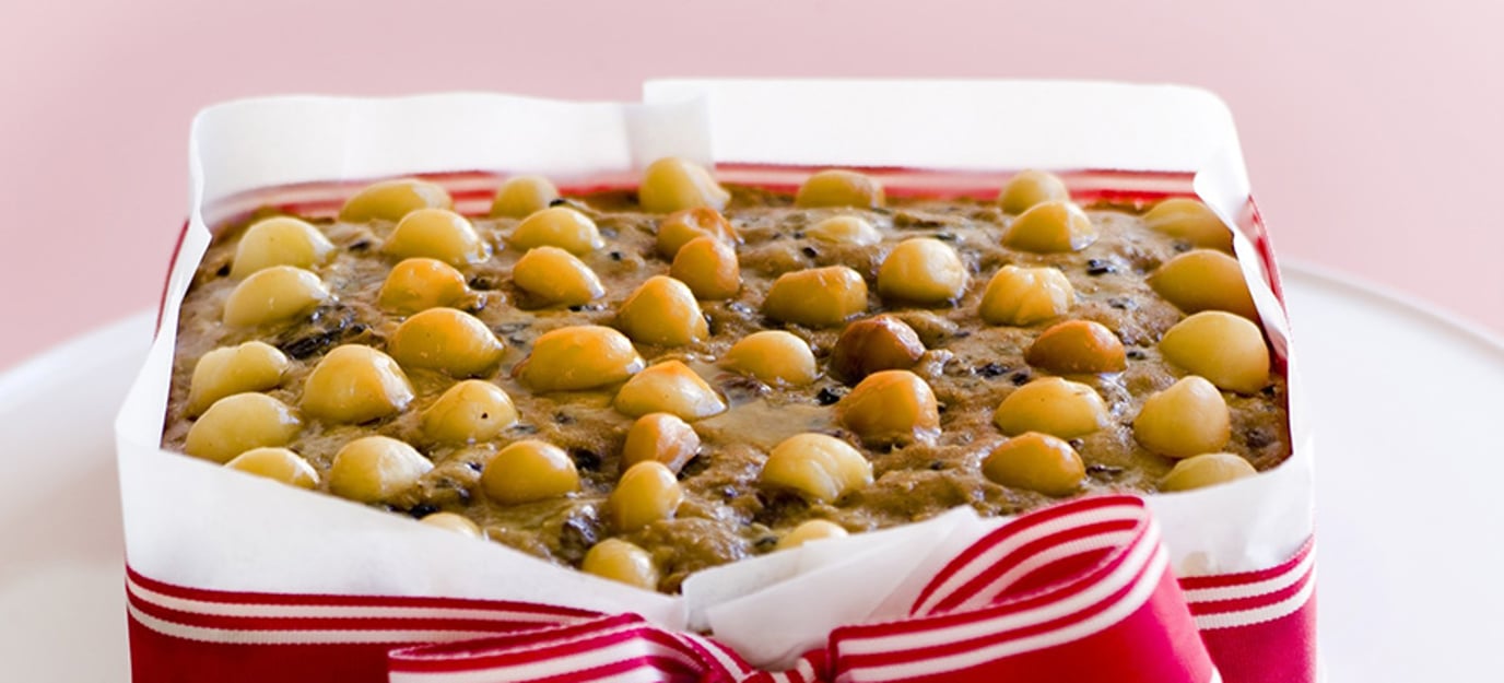 Macadamia Christmas cake