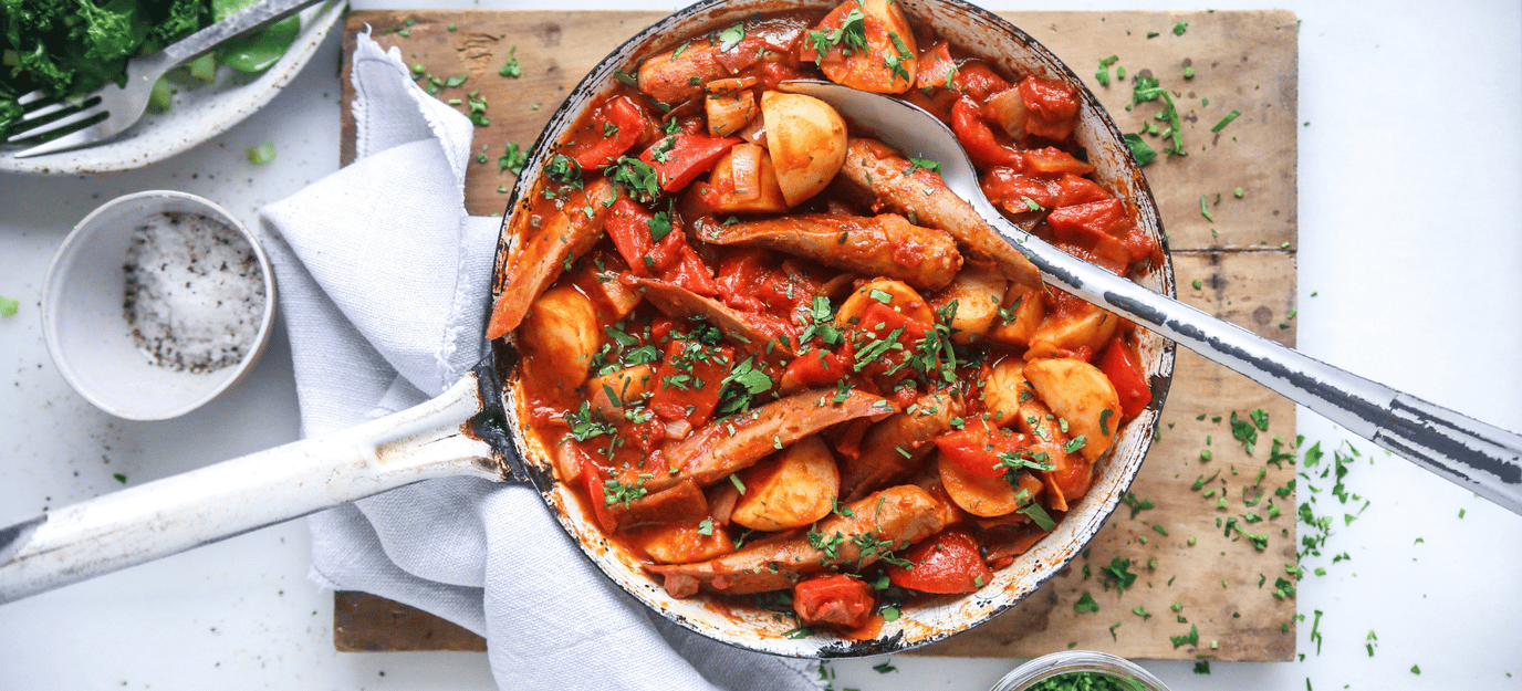 Skillet sausages with smokey tomato sauce