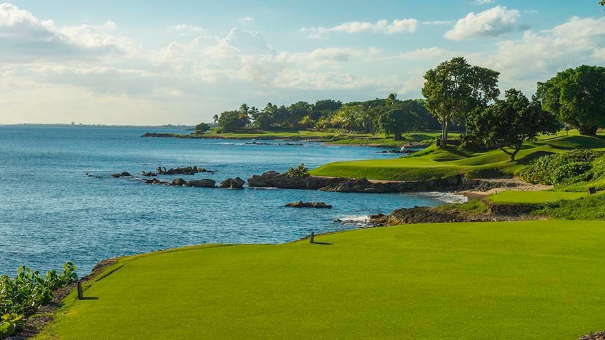 Tricky golf hole with the stunning blue sea to the left of the hole